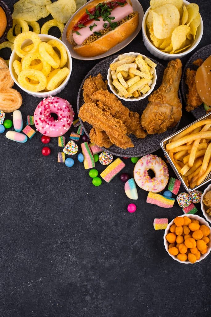 Alimentos ultra processados podem levar a um consumo excessivo de calorias