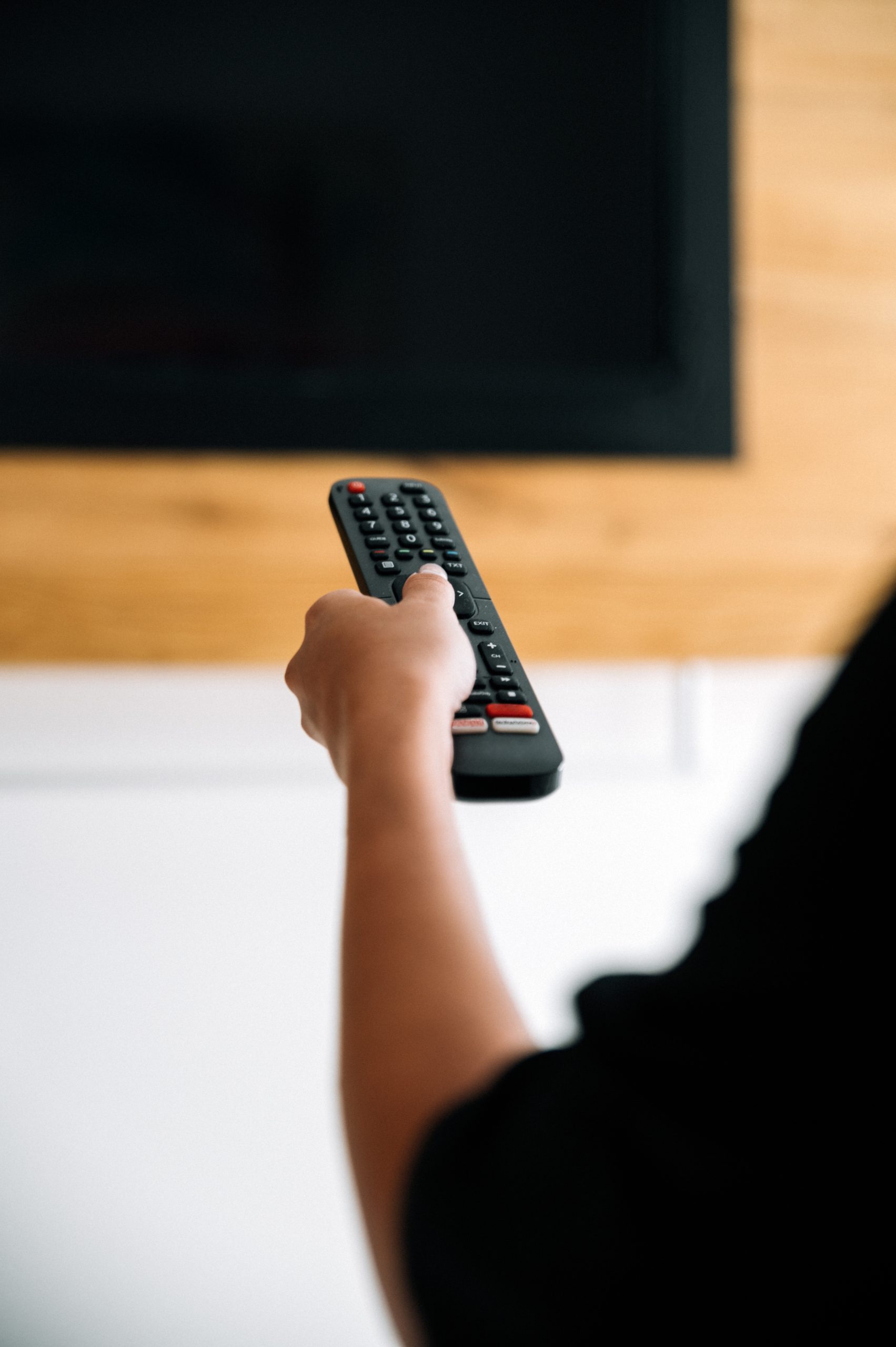 Há uma forte associação entre o hábito de assistir televisão e marcadores de obesidade